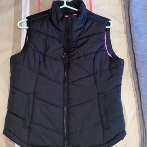 Aeropostale black vest